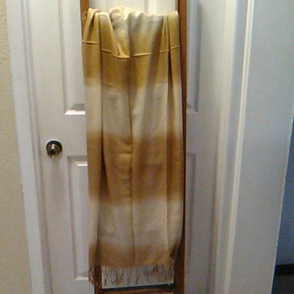 Nwot Camel Colored Scarf - Picture 6 of 8
